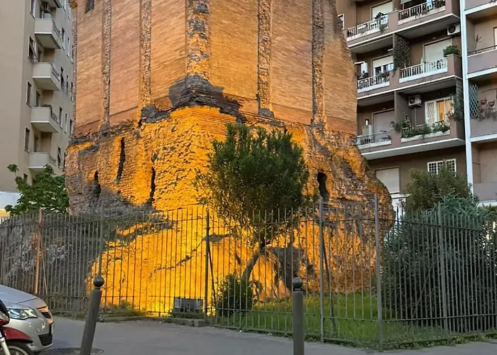 Trilocale Indipendente Vicino Metro Per Colosseo - Domus In Roma